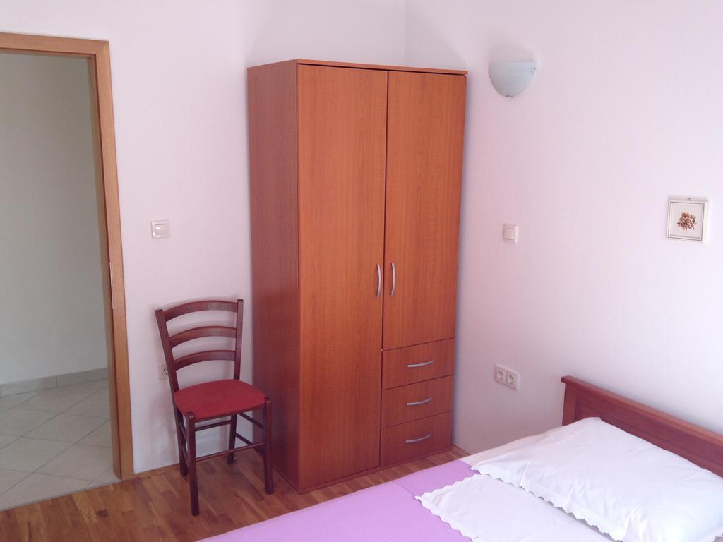 Gala Apartments Omiš Cameră foto